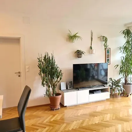 Michael's Retreat Apartment *